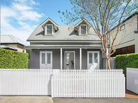 photo property thumbnail