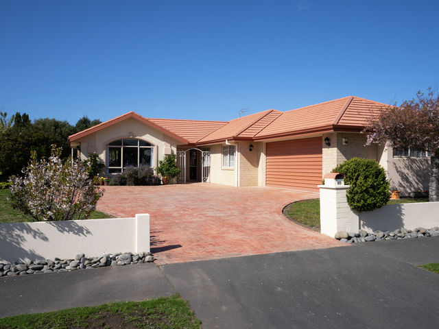 68 Eastwood Rise Waimairi Beach