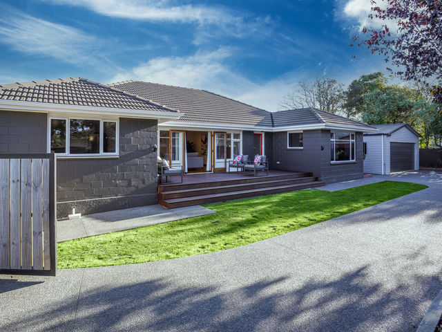 12 Nyoli Street Northcote