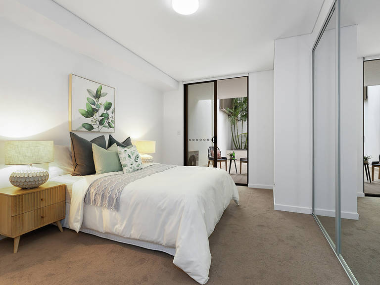13/82 Bay Street Botany