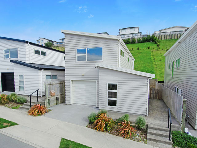 27 Stockport Grove Churton Park