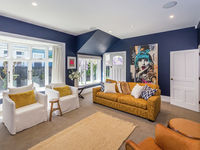 photo property thumbnail