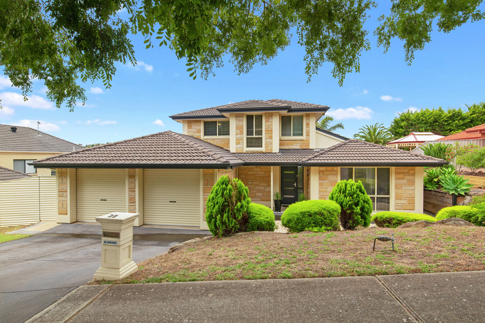 32 Cormorant Drive, Hallett Cove 4 Bed House Private Sale