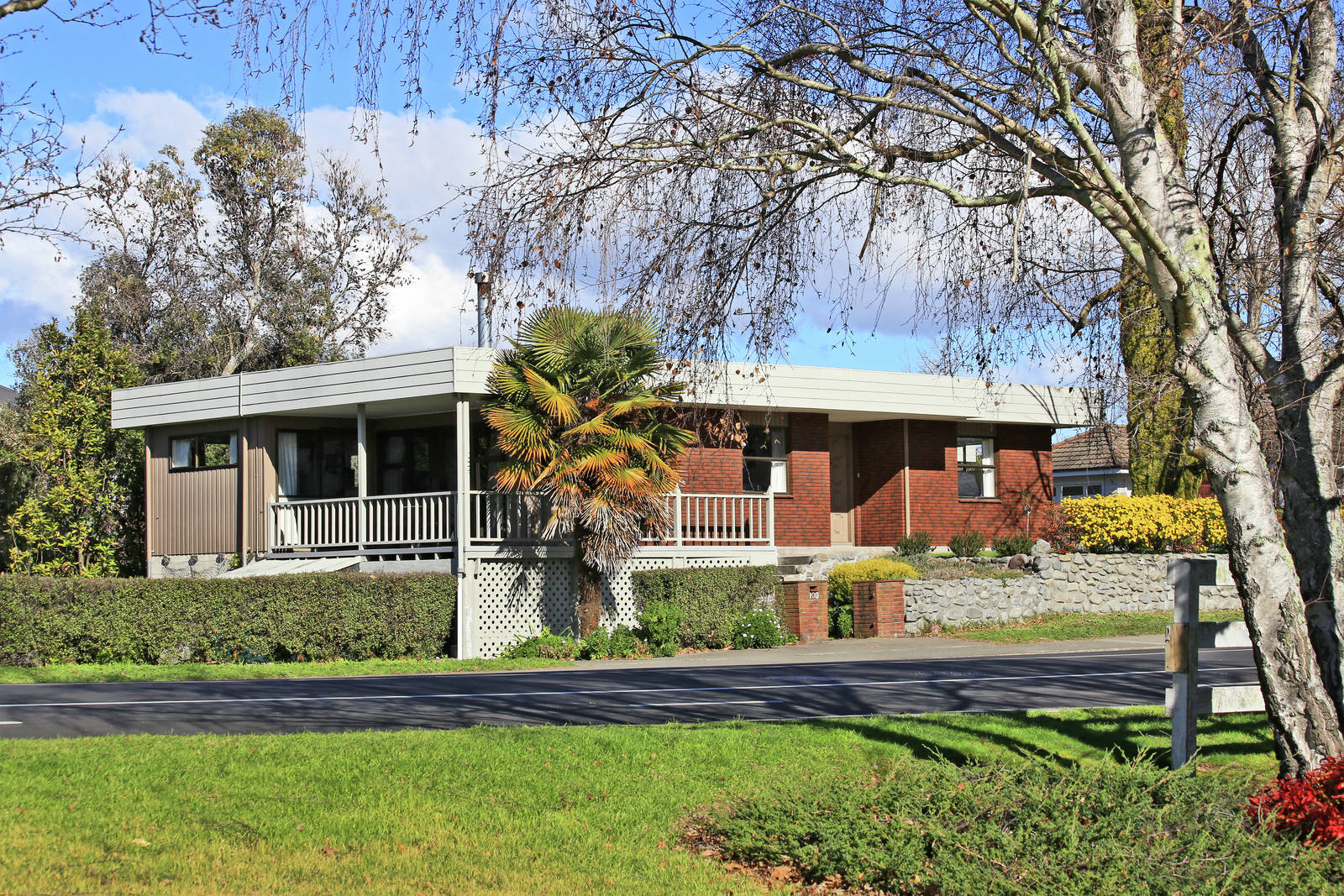 100 Te Mata Road, Havelock North 3 Bed House Private Sale