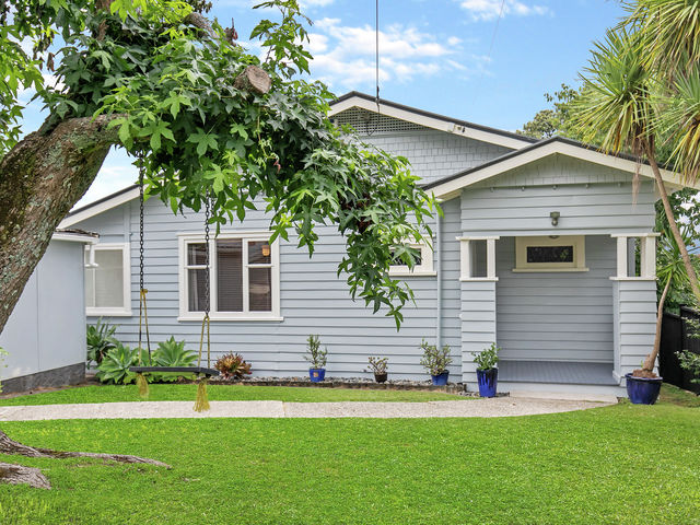 4 Lloyd Avenue Mount Albert