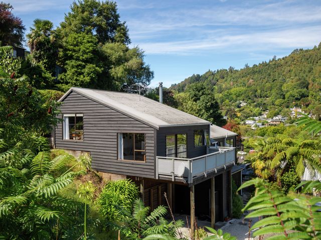 1/85 Kawai Street Nelson South