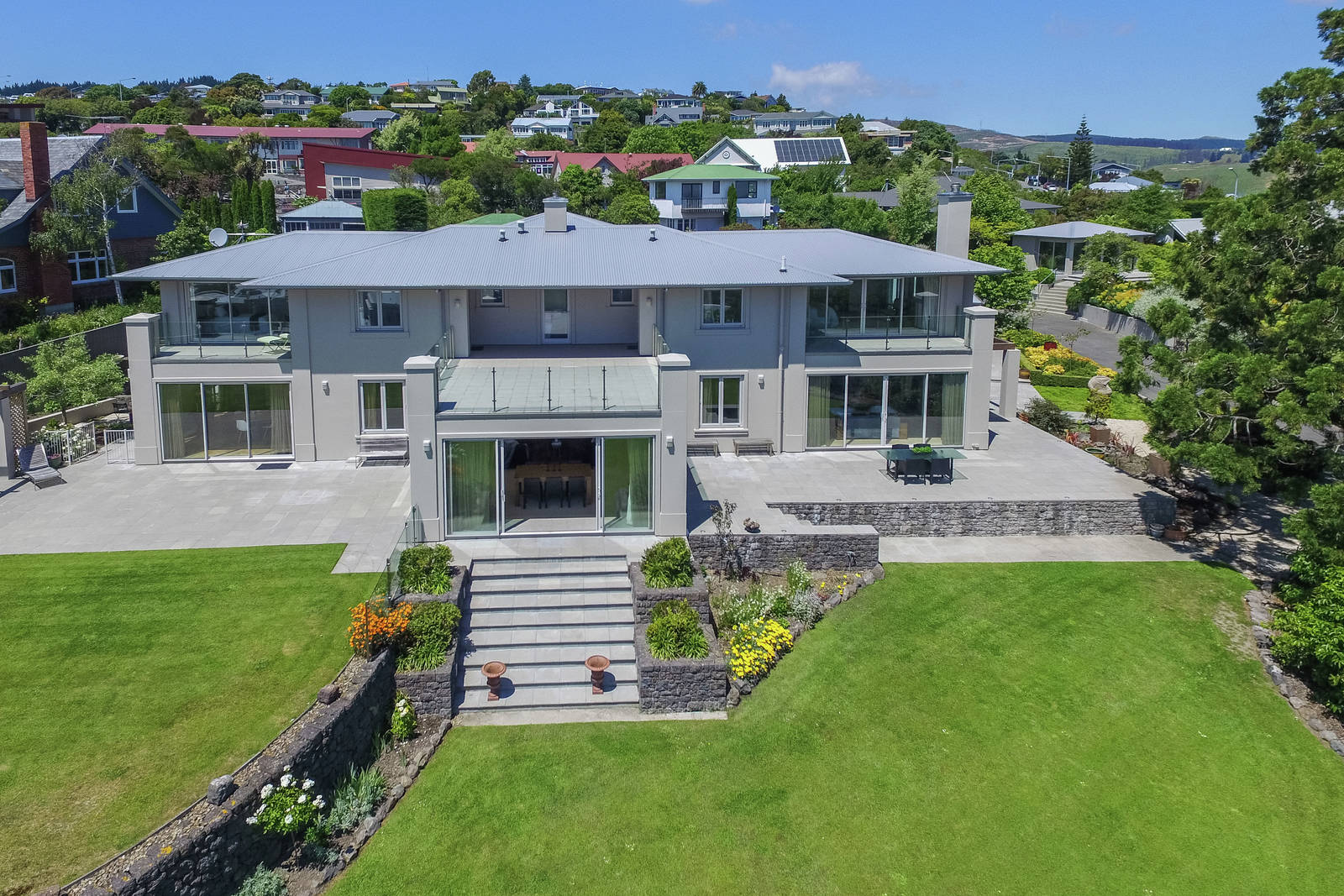 89 Dyers Pass Road, Cashmere 4 Bed House For Sale