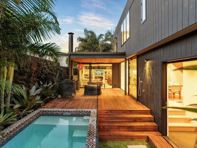 1B Rhodes Avenue Mount Albert