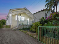 photo property thumbnail