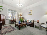 photo property thumbnail