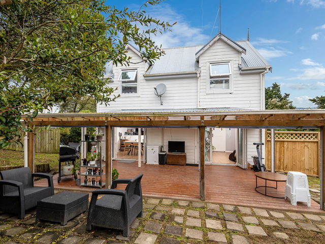 7C Fernwood Grove Bayview