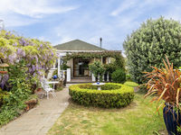 photo property thumbnail