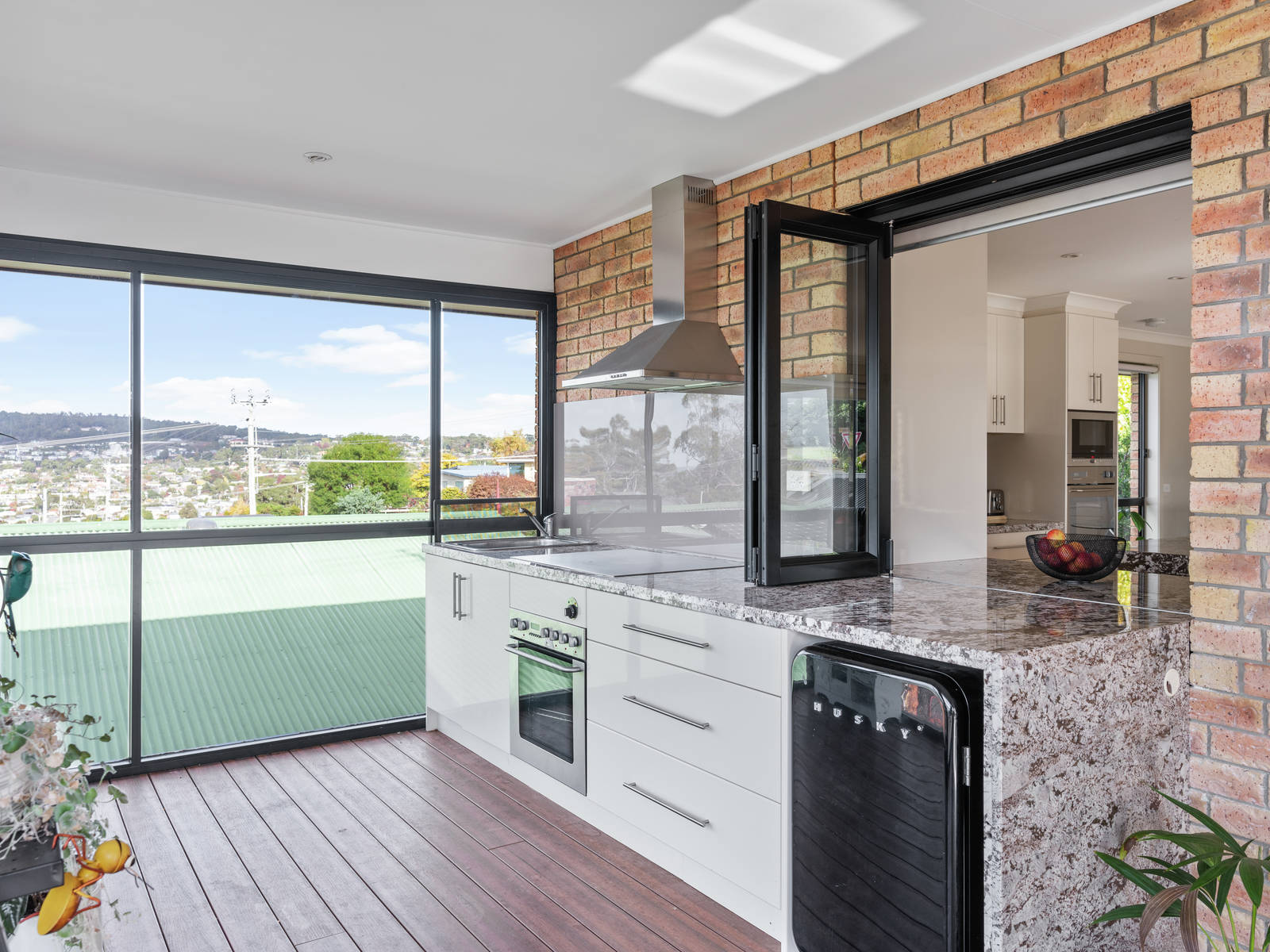 1/126 Roslyn Avenue, Blackmans Bay 4 Bed House For Sale