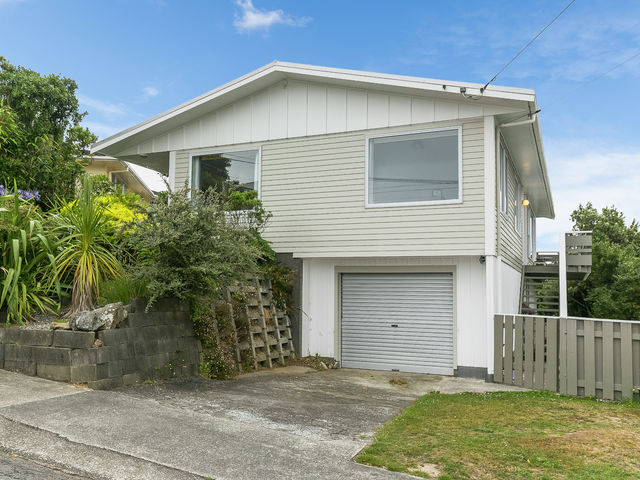 6 Link Road Newlands