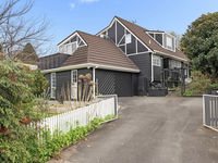 photo property thumbnail