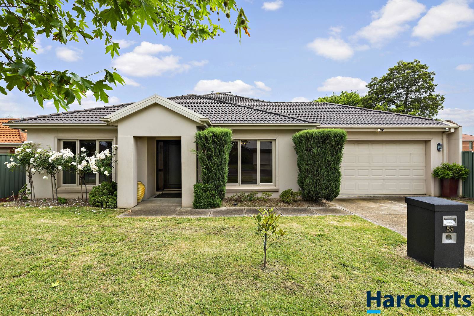 58 Stirling Drive, Lake Gardens 4 Bed House For Sale