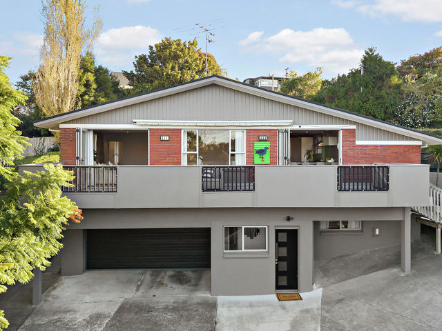 37 Stephen Lysnar Place Hillsborough
