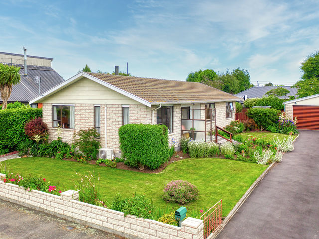 39 Dunbarton Street Redwood