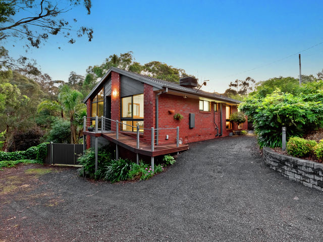 68 Booyan Crescent Greensborough