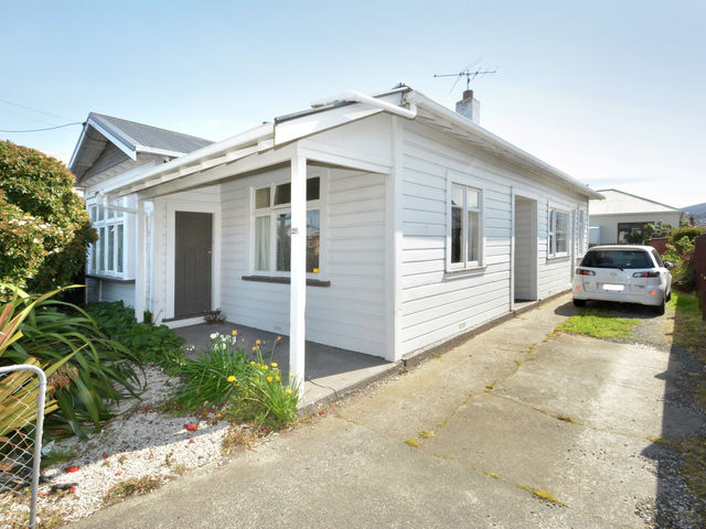 28 Bay View Road South Dunedin