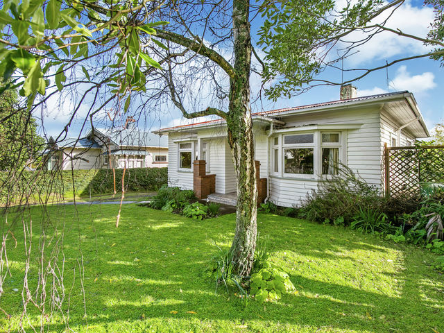 10 Weston Avenue Mount Albert