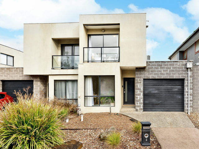 2 Emerald Court Greensborough