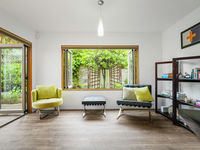 photo property thumbnail