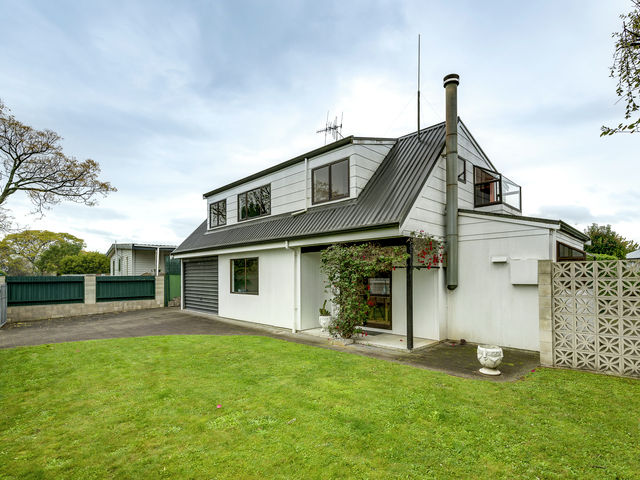 32 Atherfold Crescent Greenmeadows