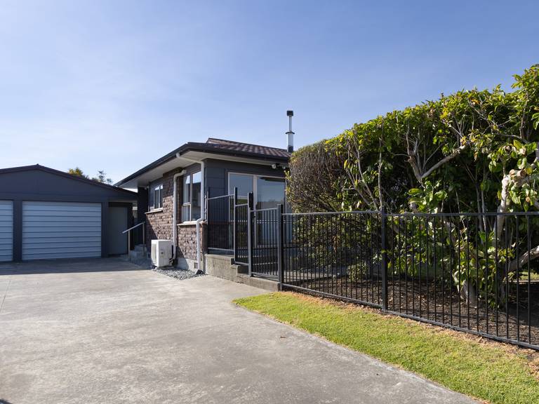 52 Guppy Road Greenmeadows