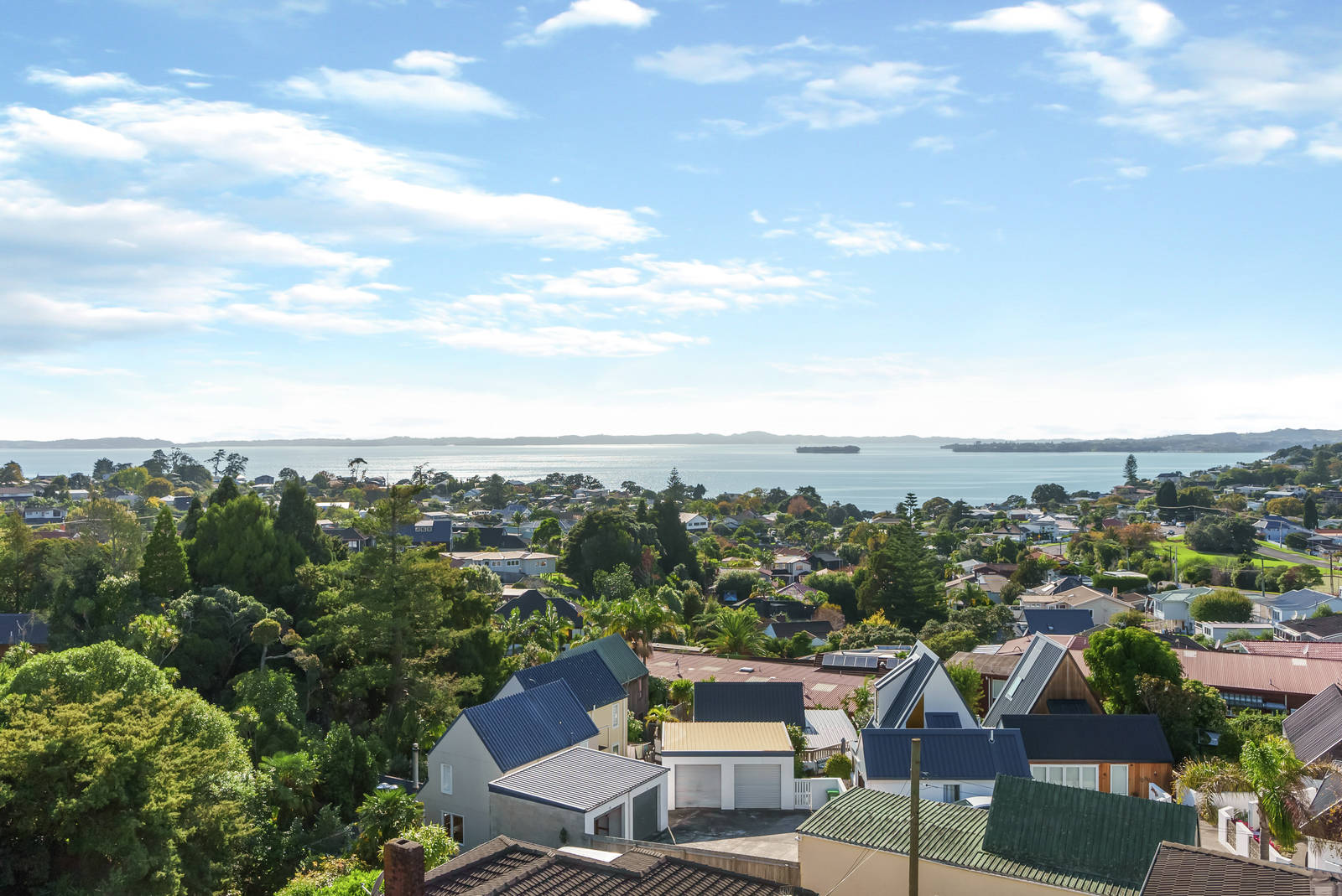 4B/12 Selwyn Road, Howick 2 Bed House Private Treaty