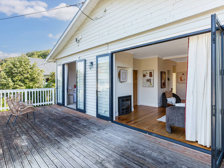 94 Eden Street Island Bay