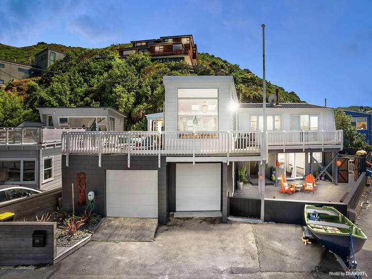 68 Owhiro Bay Parade Owhiro Bay