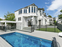 photo property thumbnail