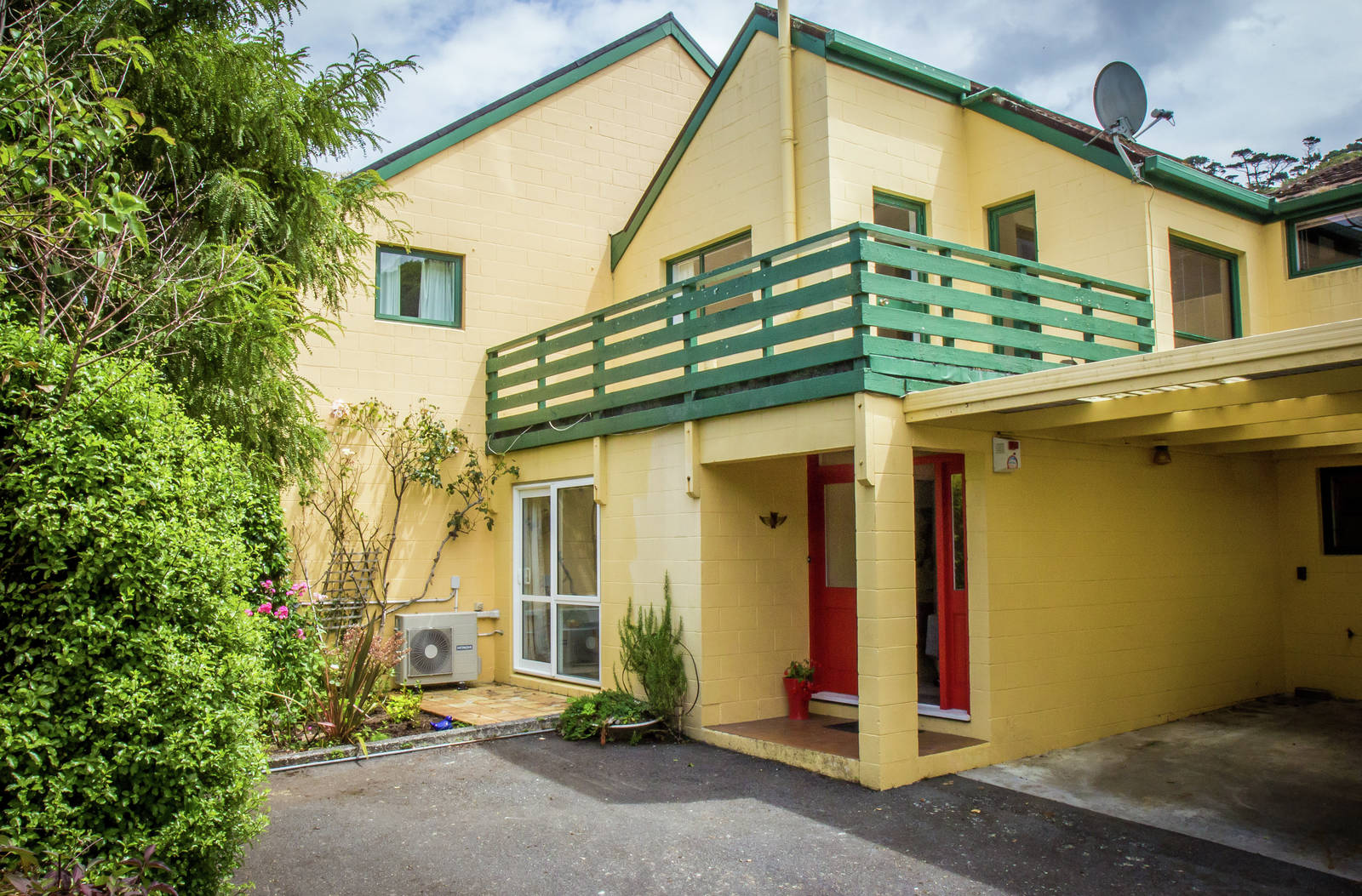 37 Burma Road, Khandallah 2 Bed Townhouse Private Treaty