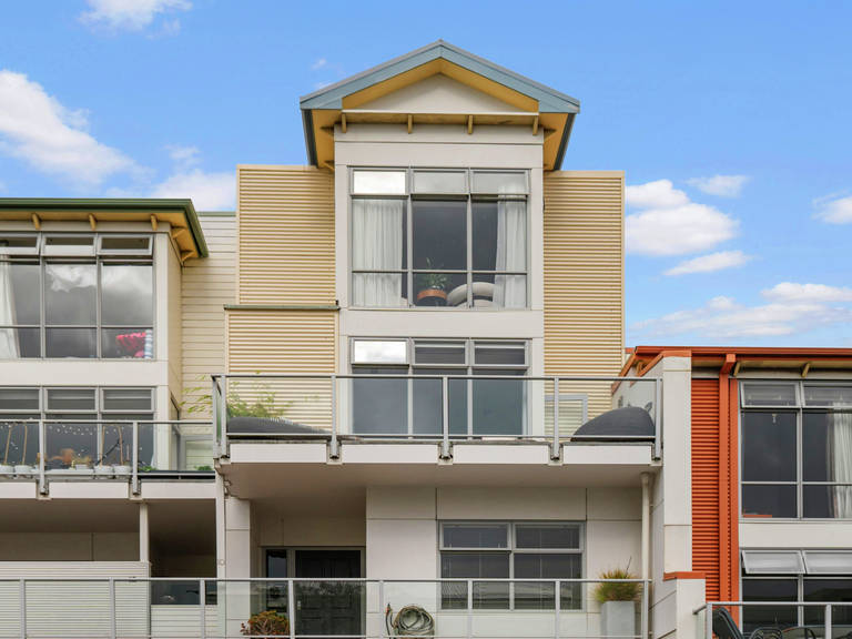 10 Fallowfield Avenue Mount Victoria