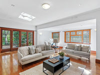 photo property thumbnail