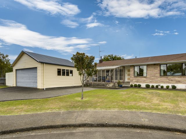 20 Warwick Crescent Taradale