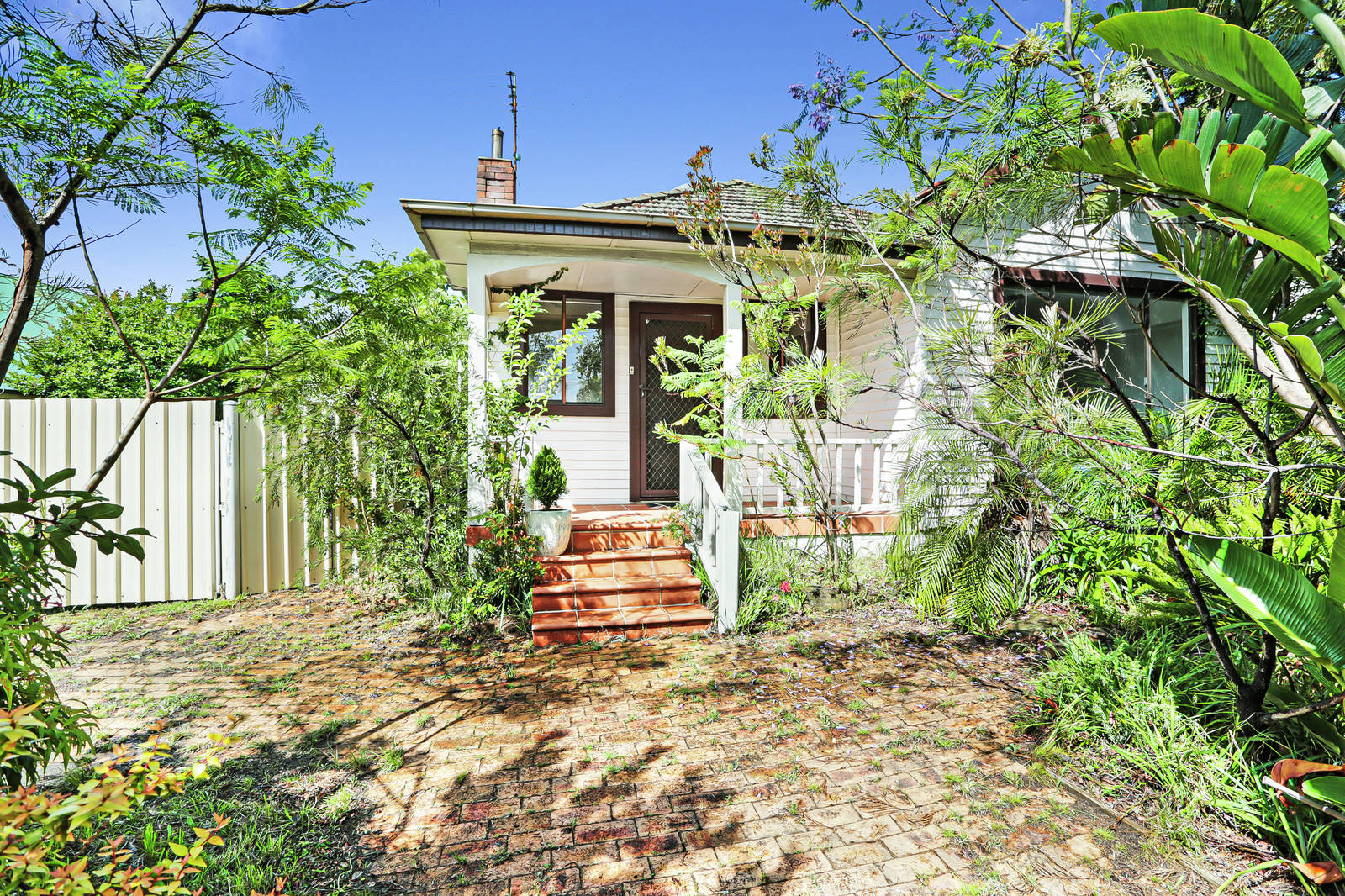 1 Doncaster Avenue, NARELLAN 3 Bed House For Sale