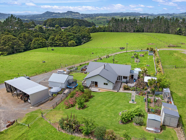 105 Tudehope Road Matarau