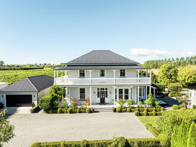 340 Lawn Road Clive, Hastings