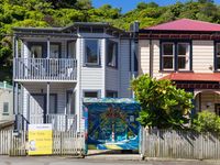 photo property thumbnail