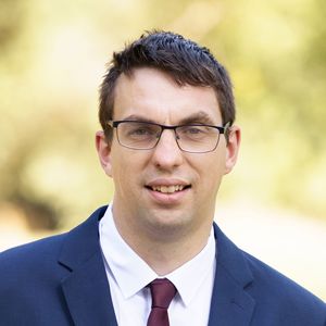 Andrew  Hansen