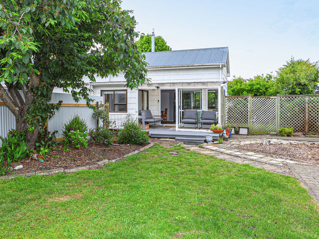 605 Willowpark Road North Hastings