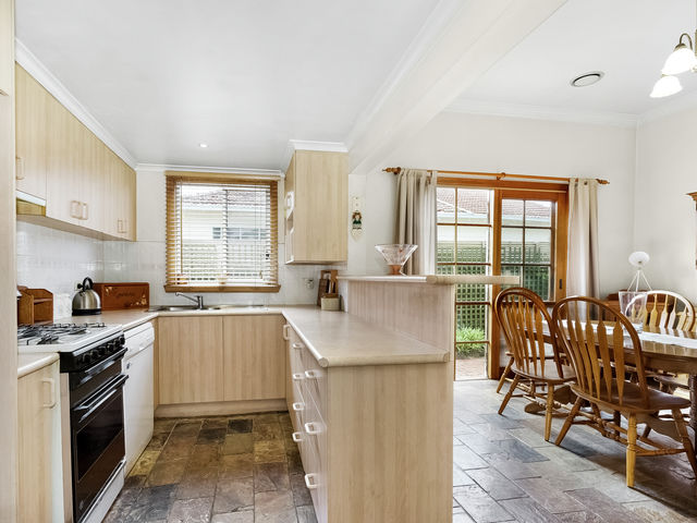 11 Richardson Street Hughesdale