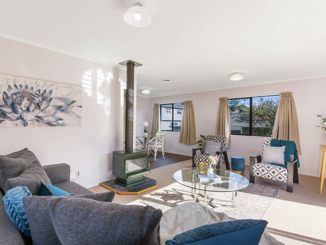 Unit 2/15 Manapouri Place Pakuranga Heights