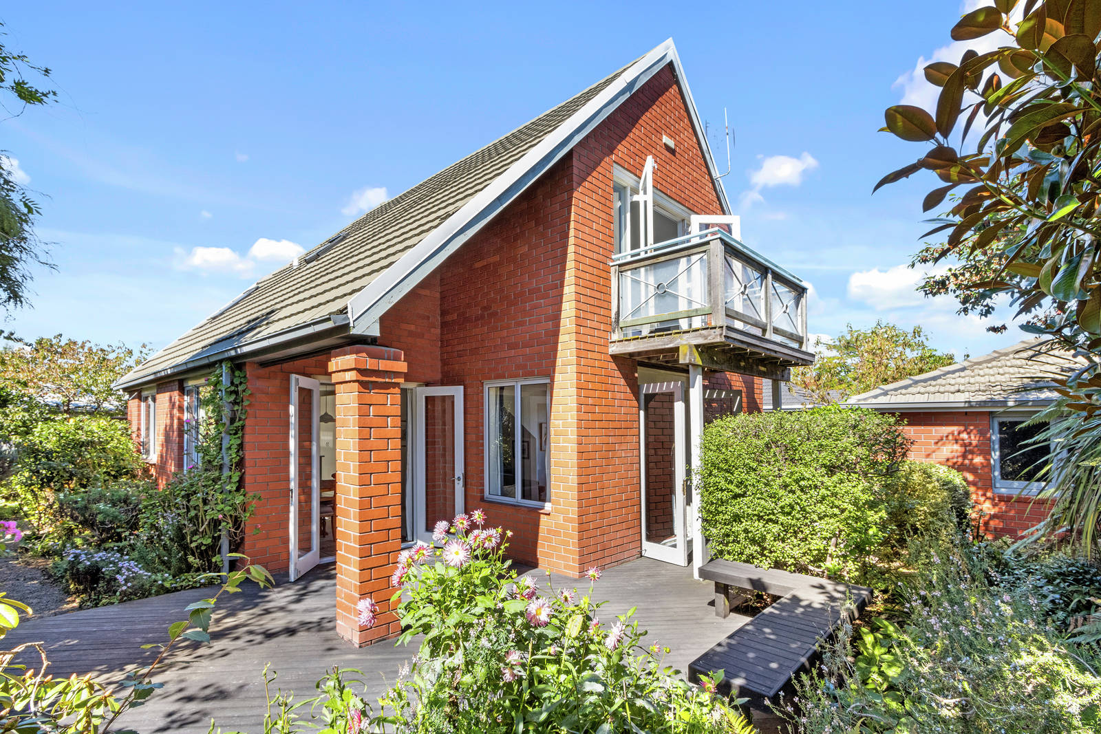 12A Westburn Terrace, Burnside 3 Bed Townhouse Private Sale