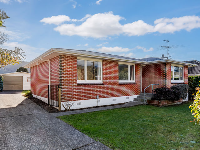 1093 Fergusson Drive Clouston Park