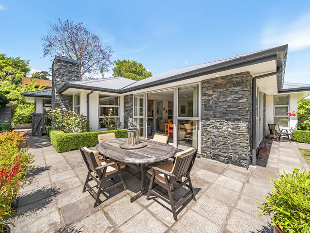 6 Bateson Way Heretaunga