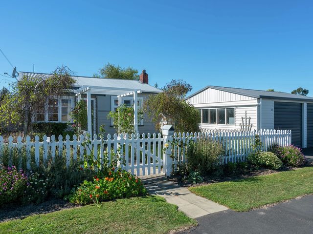 148 Beach Street Waikouaiti