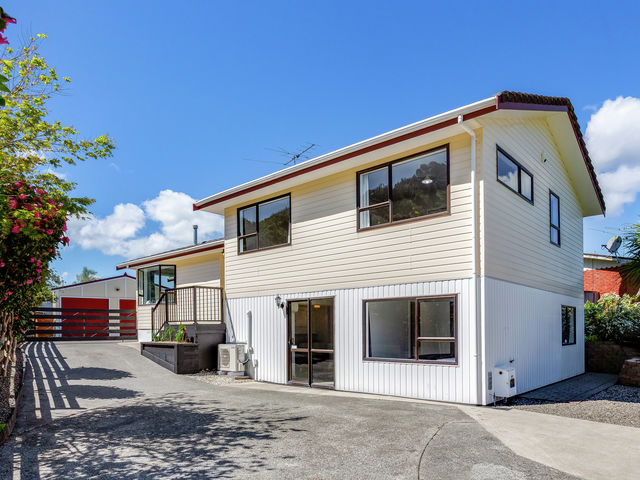 22 Tacoma Drive Totara Park